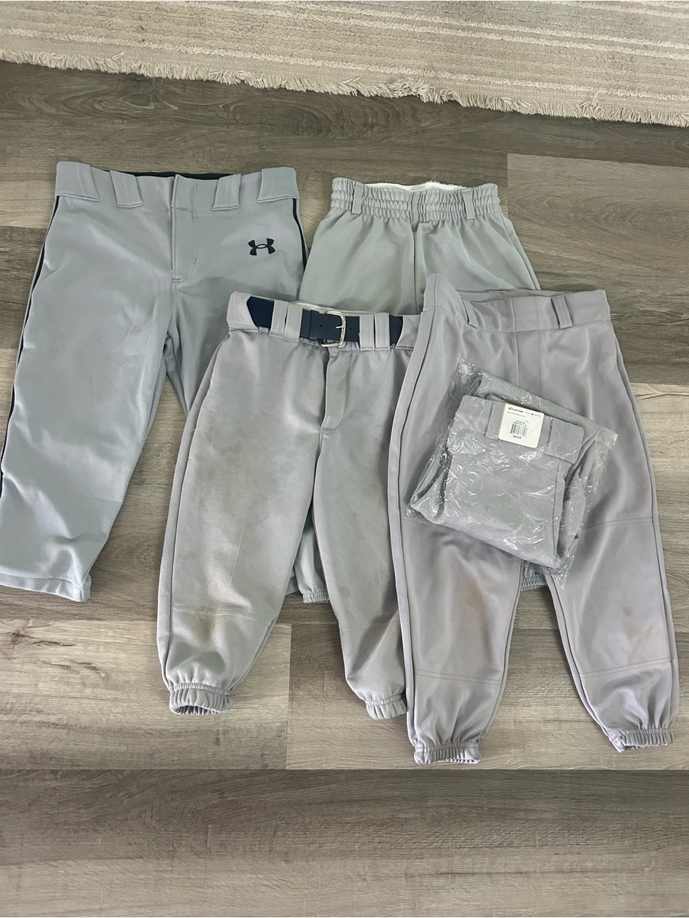 5 Assorted grey baseball pants - Easton, under armor, 1 NWT
